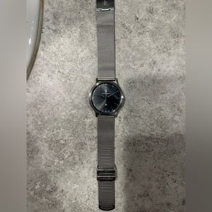 Daniel Wellington silver strap with black dial 40MM